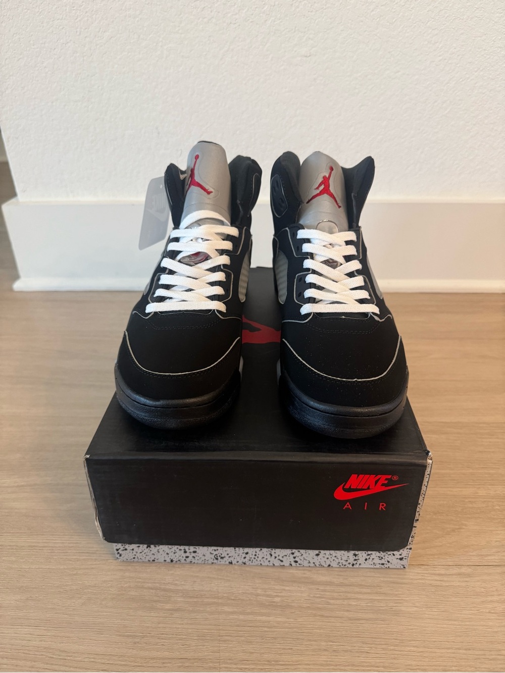 Jordan Retro 5 - Black Metallic Silver - Picture 3 of 4
